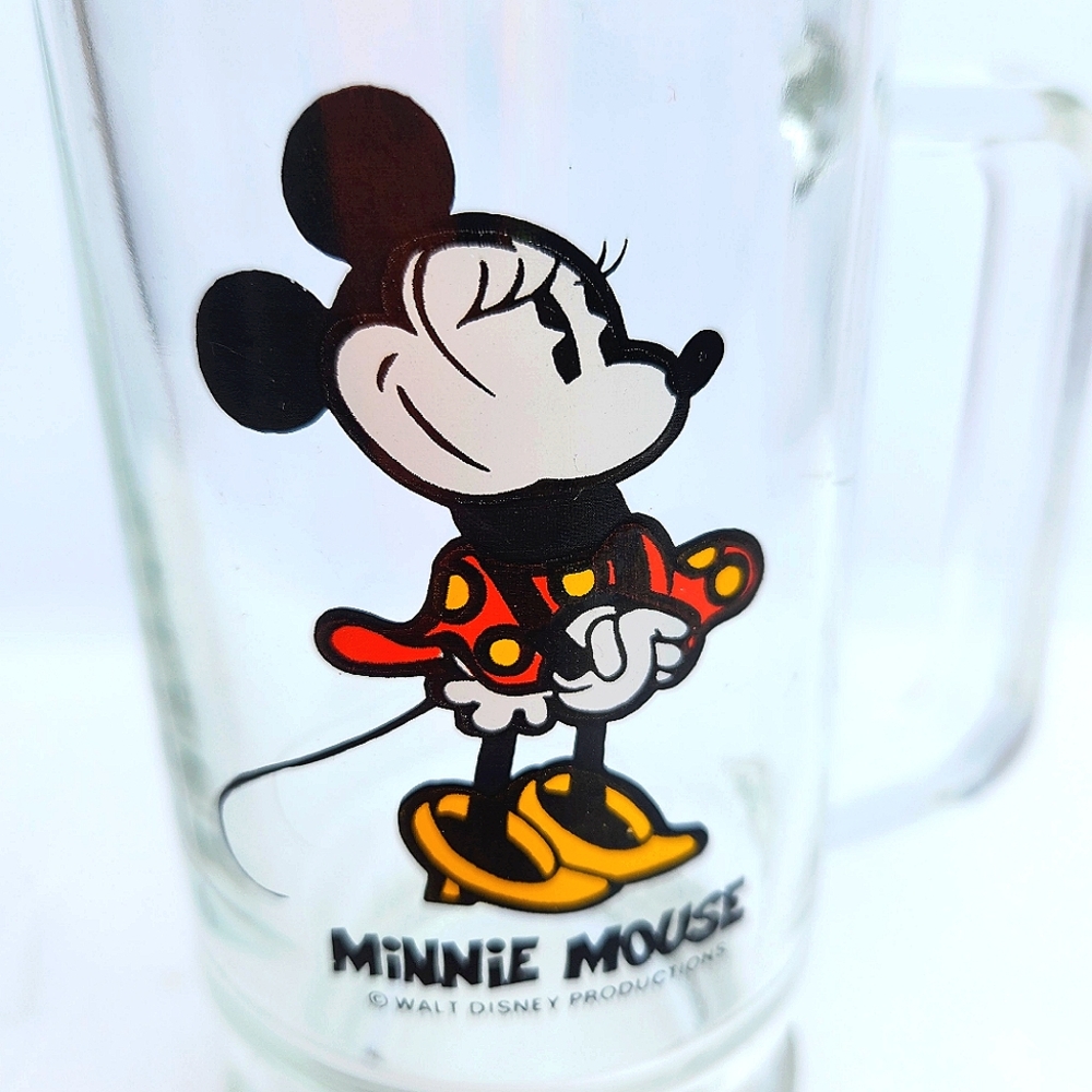 Disney Minnie Mouse Glass Pedestal Mug - Picture 7 of 8